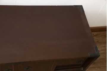 和製ビンテージ　最高級!　手打ち金具　木地呂塗り　漆塗り　前面欅(ケヤキ)材　細部まで職人のこだわりが感じられる仙台箪笥サイドボード(収納棚、戸棚、和箪笥、ヴィンテージ)(R-059772)