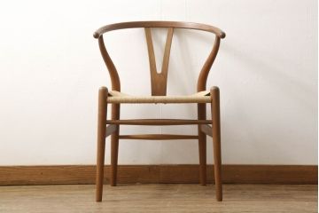 中古　北欧家具　デンマーク　老舗家具メーカーCARL HANSEN & SON(カール・ハンセン&サン)の洗練されたデザインが目を惹くワイチェア(Yチェア、イス、椅子、ダイニングチェア、アームチェア)(R-059775)