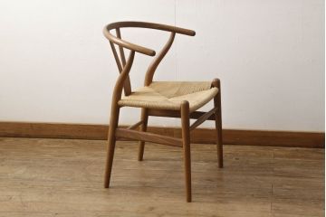 中古　北欧家具　デンマーク　老舗家具メーカーCARL HANSEN & SON(カール・ハンセン&サン)の洗練されたデザインが目を惹くワイチェア(Yチェア、イス、椅子、ダイニングチェア、アームチェア)(R-059775)