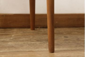 中古　北欧家具　デンマーク　老舗家具メーカーCARL HANSEN & SON(カール・ハンセン&サン)の洗練されたデザインが目を惹くワイチェア(Yチェア、イス、椅子、ダイニングチェア、アームチェア)(R-059775)