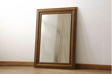 中古　美品　DREXEL HERITAGE(ドレクセルヘリテイジ)　シンプルなデザインの中にも品の良さが感じられるウォールミラー(壁掛け鏡)(R-059779)