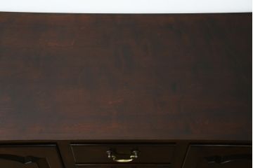 中古　美品　松本民芸家具　クラシカルなデザインがお洒落なF型サイドボード(収納棚、戸棚、サイドキャビネット)(定価約67万円)(R-059784)