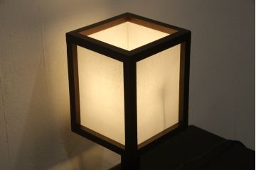 ヴィンテージ照明　木製　和モダンな空間を演出するあんどんデザインのテーブルスタンド(デスクスタンド、スタンドライト、行灯、行燈、照明、ビンテージ)(R-059788)