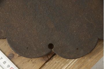 アンティーク雑貨　古く錆びた風合いが良い味を醸し出す蔵戸の錠前金具(ディスプレイ雑貨、蔵戸パーツ)(R-059802)
