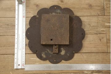 アンティーク雑貨　古く錆びた風合いが良い味を醸し出す蔵戸の錠前金具(ディスプレイ雑貨、蔵戸パーツ)(R-059802)