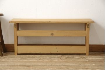 中古　パイン材　木の温かみを感じるナチュラルなウォールラック(壁掛け飾り棚、ウォールシェルフ、ウッドシェルフ、木製ラック)(R-059805)