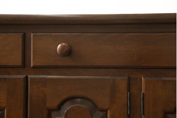 中古　美品　松本民芸家具　和・洋どちらの空間にも合わせやすいシックなサイドボード(収納棚、カウンターテーブル、サイドキャビネット)(R-059811)