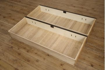 中古　欅産業　仙台箪笥　黒漆塗り　和モダンな空間づくりに活躍するサイドボード(サイドチェスト、引き出し、収納箪笥)(定価約57万円)(R-059815)