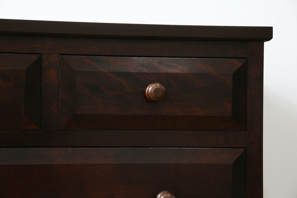 中古　松本民芸家具　和・洋どちらにも取り入れやすい!シックな佇まいが魅力のローチェスト　(R-059823)