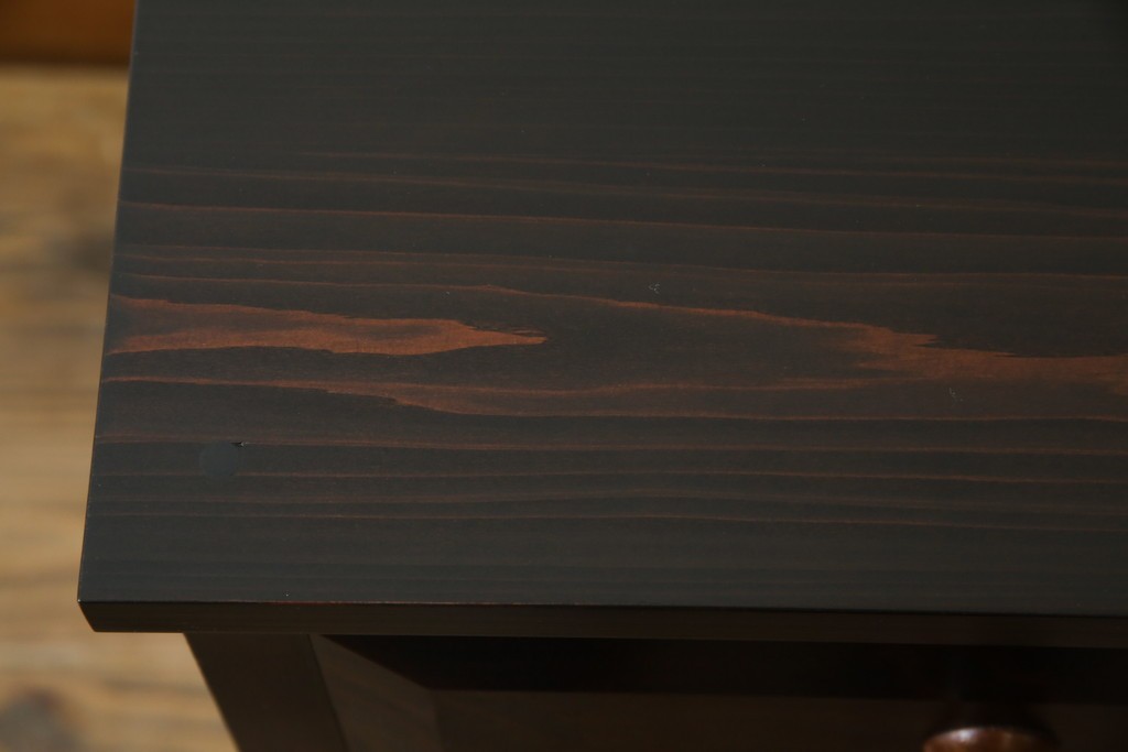 中古　松本民芸家具　和・洋どちらにも取り入れやすい!シックな佇まいが魅力のローチェスト　(R-059823)