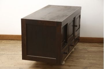中古　松本民芸家具　脚(台輪)を付けてリメイク!シックで上品な佇まいのローボード(テレビ台、テレビボード、戸棚、収納棚、ローチェスト、キャビネット)(R-059825)