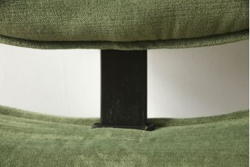 中古　美品　EKORNES(エコーネス)　スイングテーブル付き　オットマン付き　グリーンカラーが目を惹くリクライニングチェア(ストレスレスチェア、椅子、アームチェア、北欧、1人掛けソファ)(R-059831)