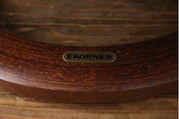 中古　美品　EKORNES(エコーネス)　スイングテーブル付き　オットマン付き　グリーンカラーが目を惹くリクライニングチェア(ストレスレスチェア、椅子、アームチェア、北欧、1人掛けソファ)(R-059831)