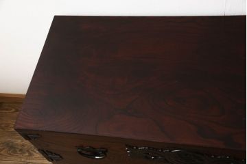 中古　美品　岩谷堂箪笥　黒々とした存在感のある金具が目を引くサイドボード(テレビボード、テレビ台、和タンス、サイドチェスト、衣装箪笥)(R-059836)