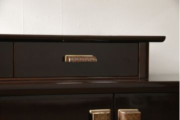 中古　美品　最高級　国産工芸家具　黒タン　漆塗りの艶が美しい和モダンな飾り棚(黒檀、茶棚、違い棚、収納棚、戸棚、陳列棚)(定価約120万円)(R-059846)