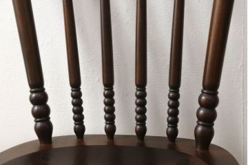 中古　美品　松本民芸家具　16型スピンドルチェア　ゆったりと座れるダイニングチェア2脚セット(板座チェア、椅子、イス)(R-059847)