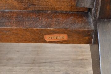 和製ビンテージ　北海道民芸家具　どこから見ても美しい!随所に見られる凝った作り込みが目を引く1人掛けソファ(一人掛けソファ、アームチェア、椅子、イス、1P、ヴィンテージ)(R-059859)