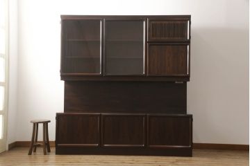 和製ビンテージ　山品木工(YAMASHINA)　ローズウッド　絶版品　高級感漂う上品なキャビネット(収納棚、食器棚、戸棚、飾り棚、本箱、ブックケース、ヴィンテージ)(R-059862)