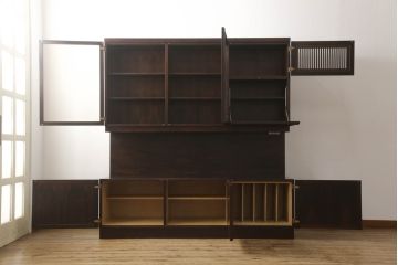 和製ビンテージ　山品木工(YAMASHINA)　ローズウッド　絶版品　高級感漂う上品なキャビネット(収納棚、食器棚、戸棚、飾り棚、本箱、ブックケース、ヴィンテージ)(R-059862)