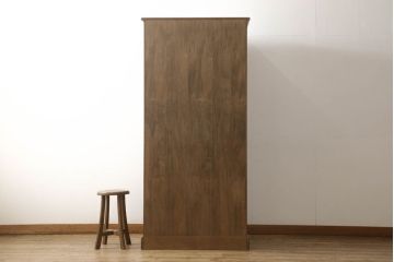 中古　三越家具　カントリーハウス　洋風家具　イギリスカントリースタイルのような温かみのある空間づくりにおすすめのワードローブ(洋服タンス、収納棚、衣装タンス)(R-059864)