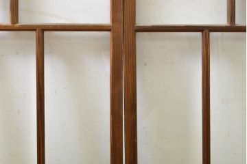アンティーク建具　昭和初期　結霜ガラスとゆらゆらガラス入り!　ノスタルジックな雰囲気のガラス戸(窓)2枚セット(引き戸、ガラス戸、建具)(R-059869)