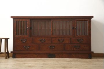 中古　美品　伝統民芸家具　迫力のある杢目が魅力的な岩谷堂箪笥サイドボード(引き出し、収納棚、サイドキャビネット)(R-059891)