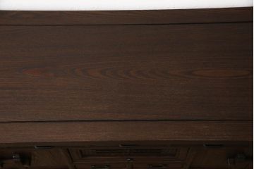 中古　超美品!!　大塚家具取り扱い　高級家具　総欅(ケヤキ)材　校倉造りデザインが重厚な雰囲気を醸し出すテレビ台(あぜくらづくり、ローボード、収納棚、戸棚、サイドボード、サイドキャビネット、リビングボード)(定価約60万円)(R-059892)
