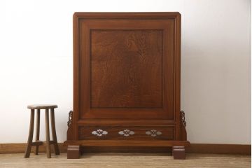 中古　超美品　最高級工芸品　総欅(ケヤキ)材　玉杢無垢材　重厚感漂う総漆塗りの衝立て(つい立て、パーテーション、間仕切り)(定価約120万円)(R-059893)
