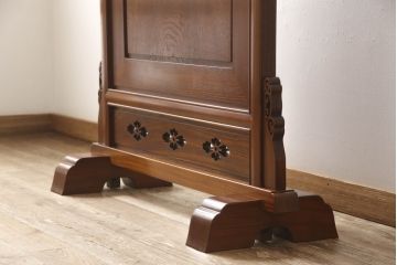 中古　超美品　最高級工芸品　総欅(ケヤキ)材　玉杢無垢材　重厚感漂う総漆塗りの衝立て(つい立て、パーテーション、間仕切り)(定価約120万円)(R-059893)