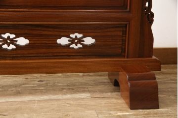 中古　超美品　最高級工芸品　総欅(ケヤキ)材　玉杢無垢材　重厚感漂う総漆塗りの衝立て(つい立て、パーテーション、間仕切り)(定価約120万円)(R-059893)
