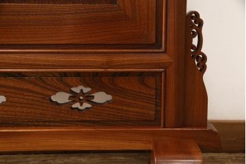 中古　超美品　最高級工芸品　総欅(ケヤキ)材　玉杢無垢材　重厚感漂う総漆塗りの衝立て(つい立て、パーテーション、間仕切り)(定価約120万円)(R-059893)