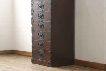 中古　美品　岩谷堂箪笥　細部の意匠に職人のこだわりを感じる立長箪笥(縦型チェスト、衣装たんす、収納箪笥、整理箪笥、引き出し)(R-059894)