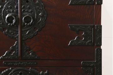 中古　美品　岩谷堂箪笥　細部の意匠に職人のこだわりを感じる立長箪笥(縦型チェスト、衣装たんす、収納箪笥、整理箪笥、引き出し)(R-059894)