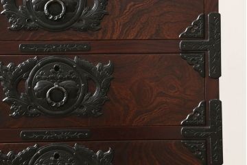 中古　美品　岩谷堂箪笥　細部の意匠に職人のこだわりを感じる立長箪笥(縦型チェスト、衣装たんす、収納箪笥、整理箪笥、引き出し)(R-059894)