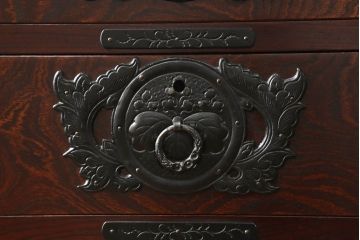 中古　美品　岩谷堂箪笥　細部の意匠に職人のこだわりを感じる立長箪笥(縦型チェスト、衣装たんす、収納箪笥、整理箪笥、引き出し)(R-059894)