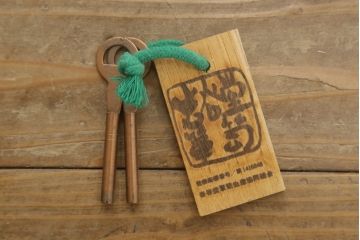 中古　美品　岩谷堂箪笥　細部の意匠に職人のこだわりを感じる立長箪笥(縦型チェスト、衣装たんす、収納箪笥、整理箪笥、引き出し)(R-059894)