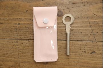 中古　美品　高級品　漆塗り　三方タモ材　内部桐材　木目が魅力的な職人手造りの和服箪笥(着物箪笥、衣装箪笥、収納タンス、引き出し、チェスト)(R-059900)