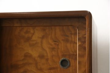 中古　美品　高級品　江戸指物　内部桐材　御蔵桑材(島桑)の美しい杢目が目を惹く重ね茶箪笥(茶棚、違い棚、収納棚、引き出し、戸棚)(定価約70万円)(R-059906)