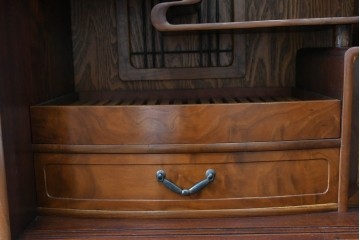 中古　美品　高級品　江戸指物　内部桐材　御蔵桑材(島桑)の美しい杢目が目を惹く重ね茶箪笥(茶棚、違い棚、収納棚、引き出し、戸棚)(定価約70万円)(R-059906)