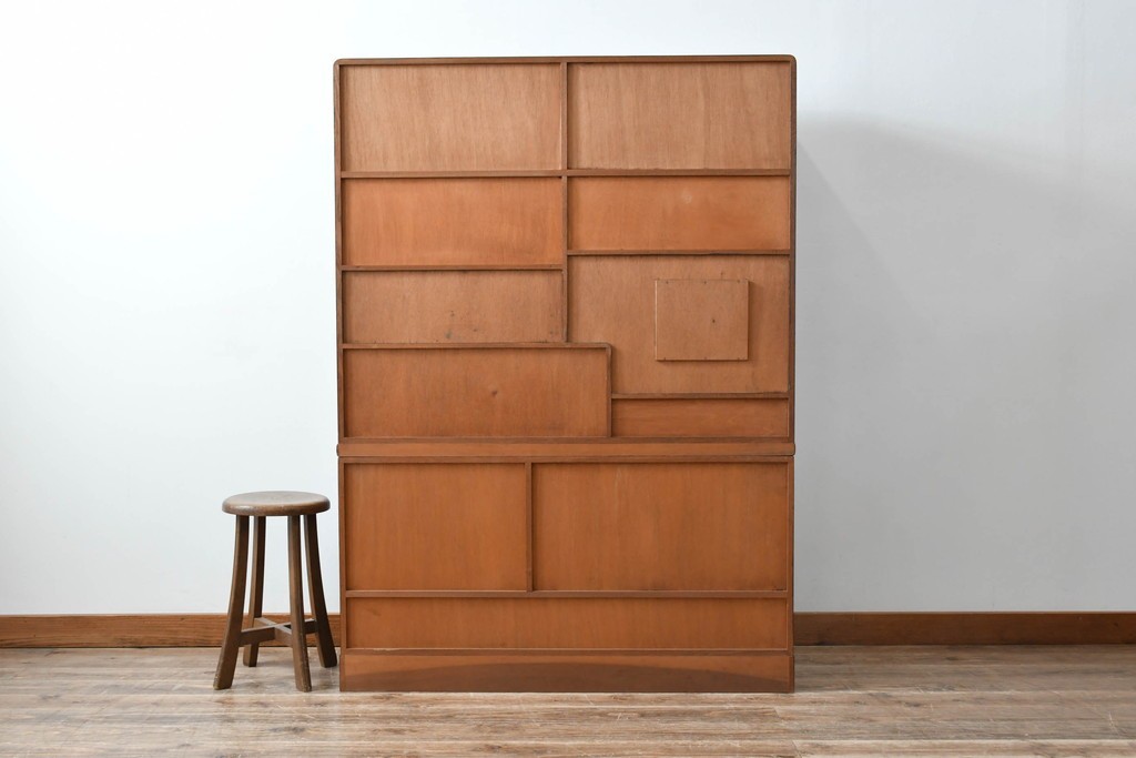 中古　美品　高級品　江戸指物　内部桐材　御蔵桑材(島桑)の美しい杢目が目を惹く重ね茶箪笥(茶棚、違い棚、収納棚、引き出し、戸棚)(定価約70万円)(R-059906)