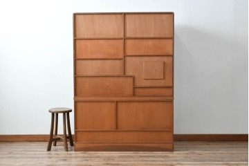 中古　美品　高級品　江戸指物　内部桐材　御蔵桑材(島桑)の美しい杢目が目を惹く重ね茶箪笥(茶棚、違い棚、収納棚、引き出し、戸棚)(定価約70万円)(R-059906)