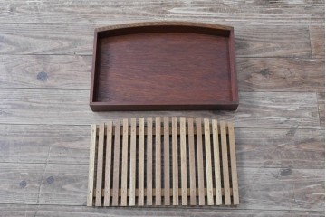 中古　美品　高級品　江戸指物　内部桐材　御蔵桑材(島桑)の美しい杢目が目を惹く重ね茶箪笥(茶棚、違い棚、収納棚、引き出し、戸棚)(定価約70万円)(R-059906)