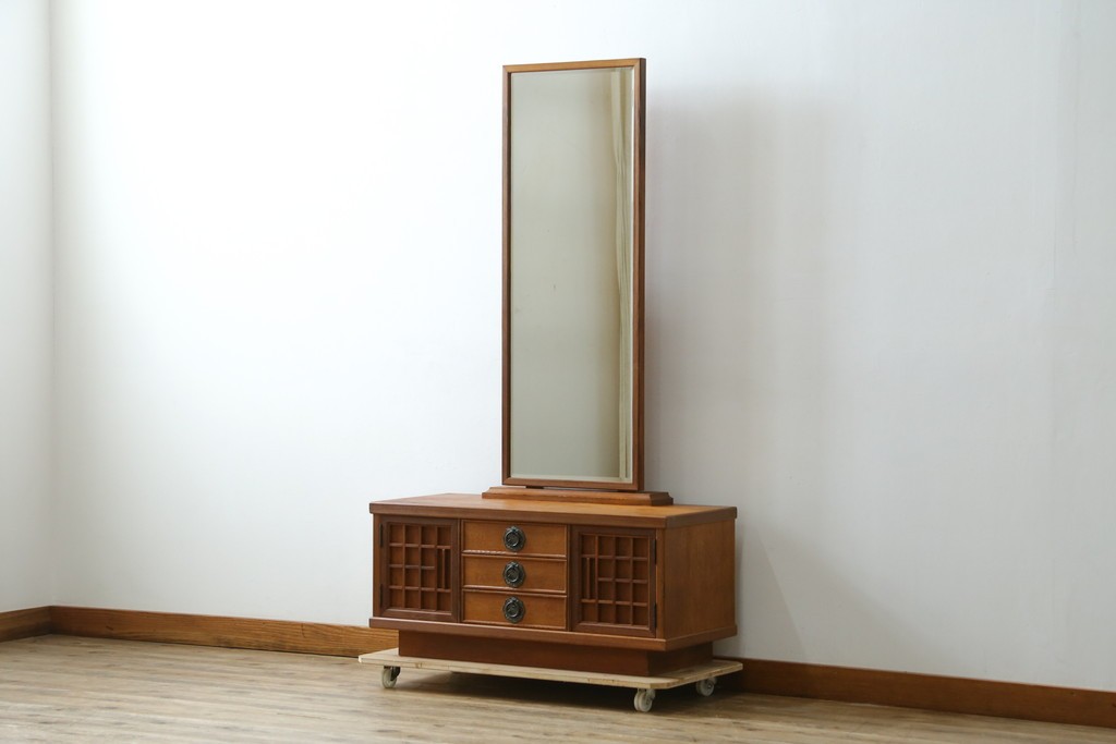 中古　屋久杉　漆塗り　品のある佇まいが美しい鏡台　(R-059907)