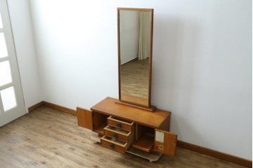 中古　屋久杉　漆塗り　品のある佇まいが美しい鏡台　(R-059907)