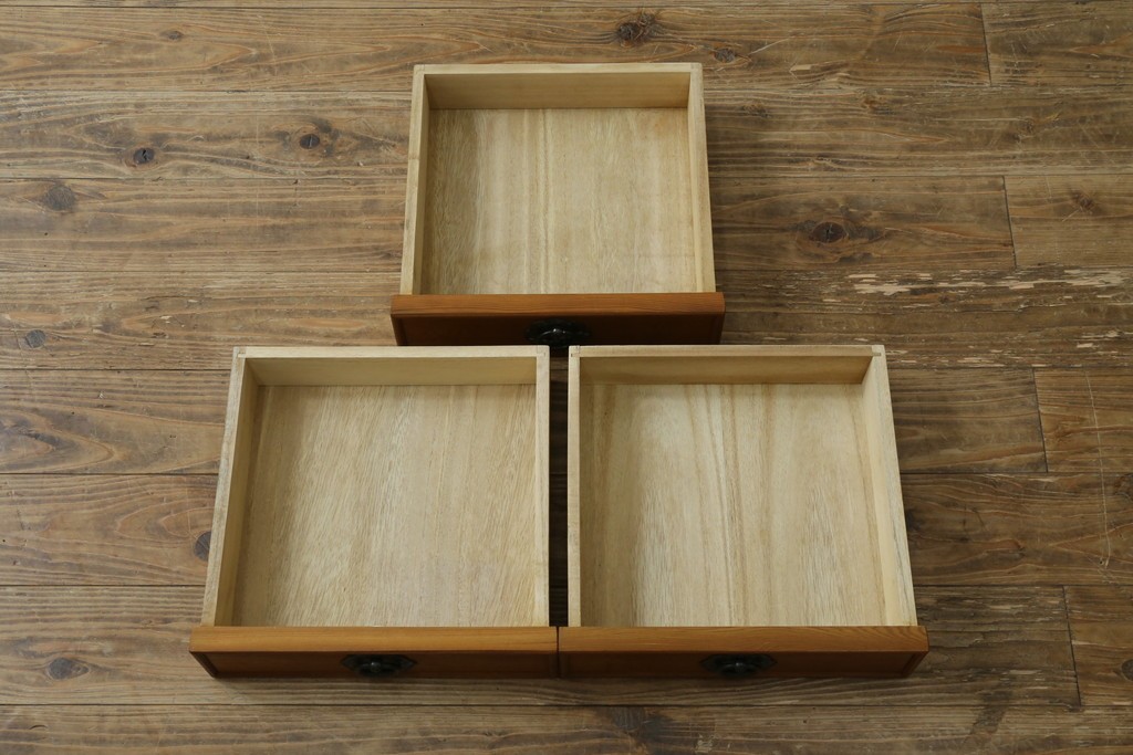 中古　屋久杉　漆塗り　品のある佇まいが美しい鏡台　(R-059907)