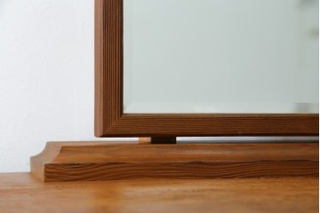 中古　屋久杉　漆塗り　品のある佇まいが美しい鏡台　(R-059907)