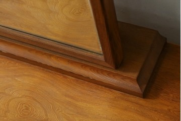 中古　屋久杉　漆塗り　品のある佇まいが美しい鏡台　(R-059907)