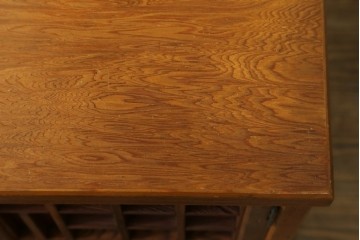 中古　屋久杉　漆塗り　品のある佇まいが美しい鏡台　(R-059907)