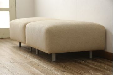 中古　美品　Cassina(カッシーナ)　MET(メット)　ピエロ・リッソーニデザイン　オットマン付き　上質なリラックスタイムを過ごせるシステムソファ(カウチソファ、3人掛けソファ、三人掛け、3P)(定価約135万円)(R-059910)