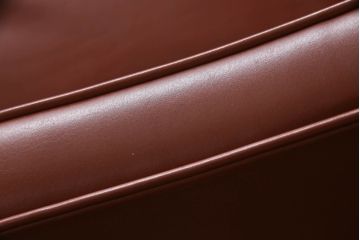 中古　美品　FREDERICIA(フレデリシア)　ボーエ・モーエンセン　ウィングバックのデザインが美しいオットマン付きチェア(ウイングバック、一人掛けソファ、椅子、イス、アームチェア、フットスツール、1Pチェア、北欧)(定価約150万円)(R-059912)